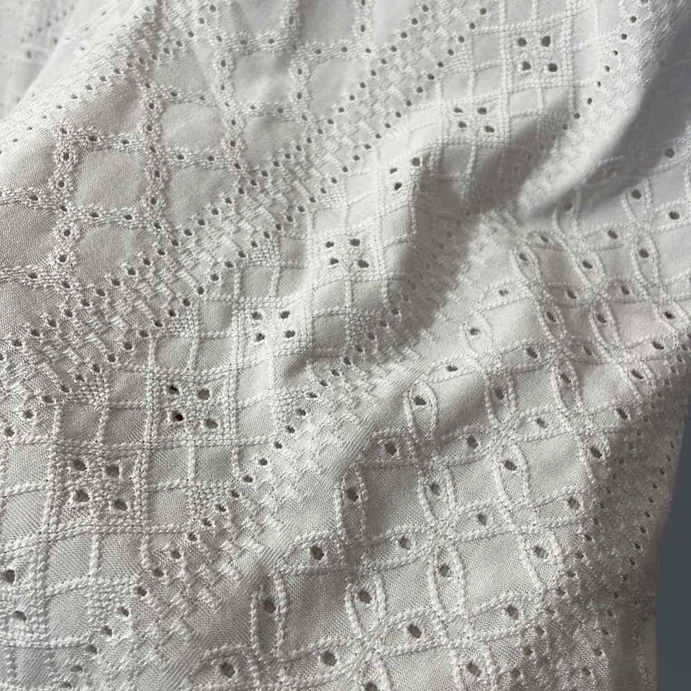 Torrid 5 TORRID WHITE EYELET FIT & FLARE MIDI TOP - Picture 6 of 9